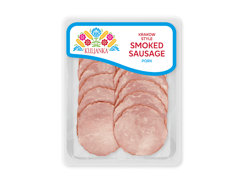 Pakke med skiveskåret røget svinekødspølse med traditionelt mønster.