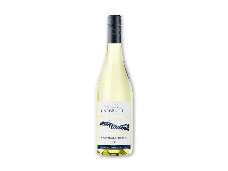 En flaske Sauvignon Blanc hvidvin med hvid etiket og mørkeblåt skruelåg.