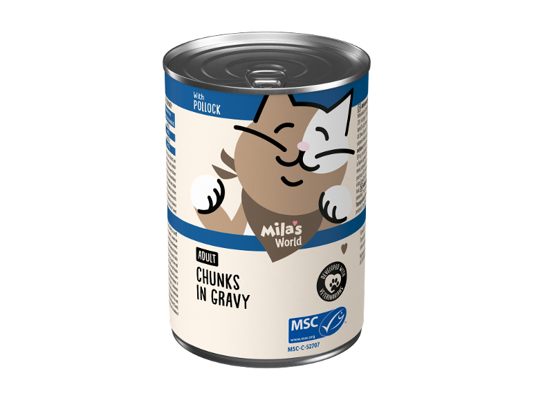 Kattefoderdåse med en tegneseriekat, mærket 'Adult Chunks in Gravy with Pollock'.