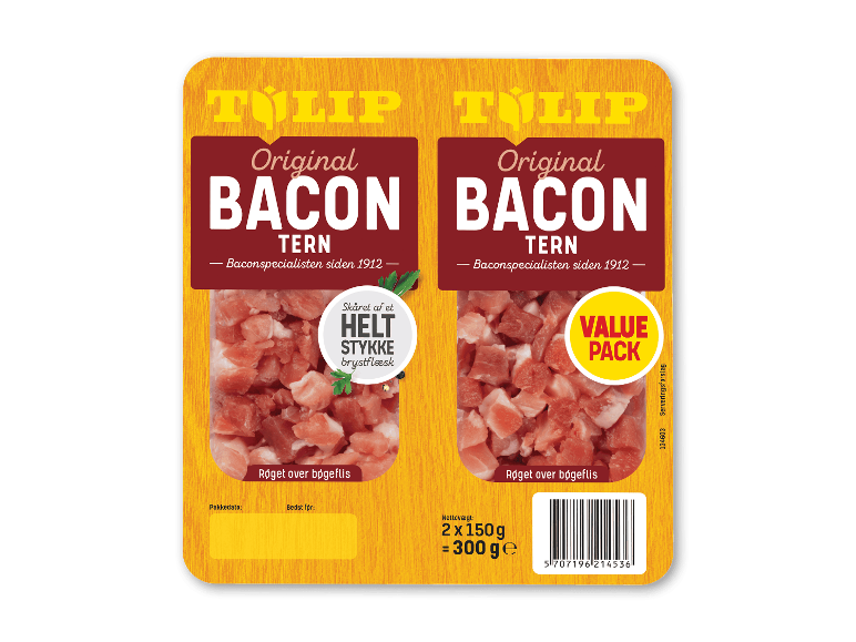 To pakker ternet bacon, den ene mærket 'VALUE PACK'.