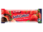 Tastino Soft Cakes jordbærsmag, 150g pakke med chokoladekager og friske jordbær.