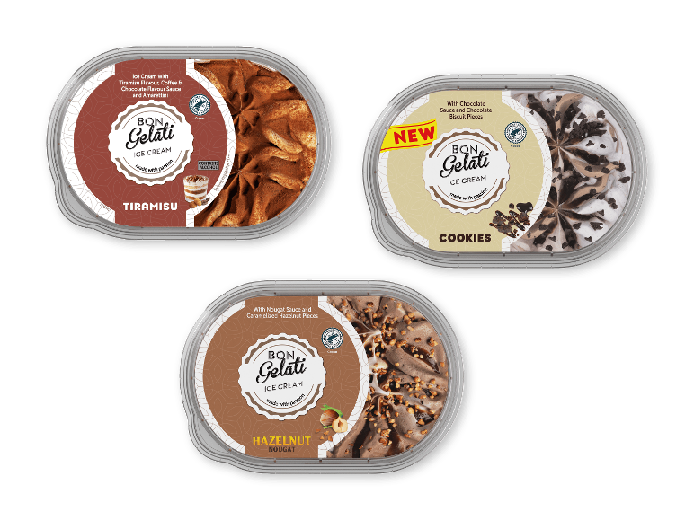 Tre bøtter is i smagsvarianterne Tiramisu, Cookies og Hasselnød-Nougat.