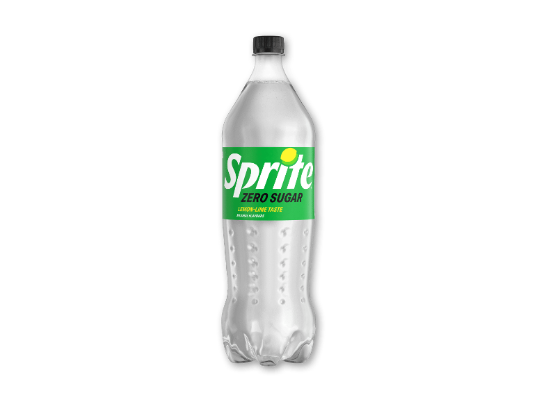Klar sodavandsflaske med en grøn etiket, hvorpå der står 'ZERO SUGAR LEMON-LIME TASTE'.
