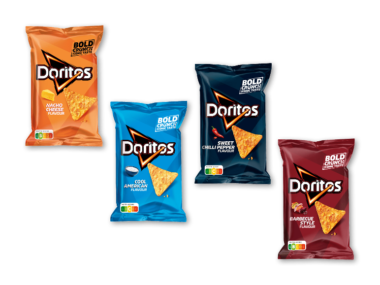 Fire poser trekantede majschips i forskellige smagsvarianter.
