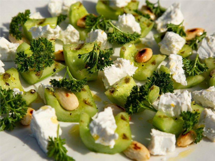 Grillet agurk med salatost