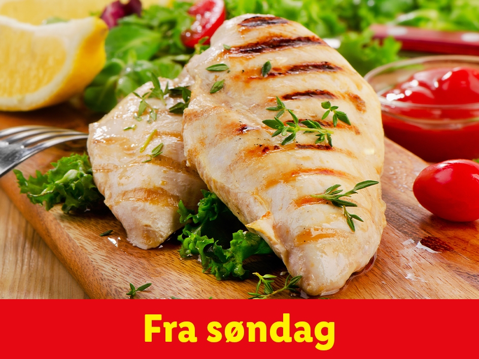 Grillerede kyllingebryster serveret med salat og ketchup fra søndag.